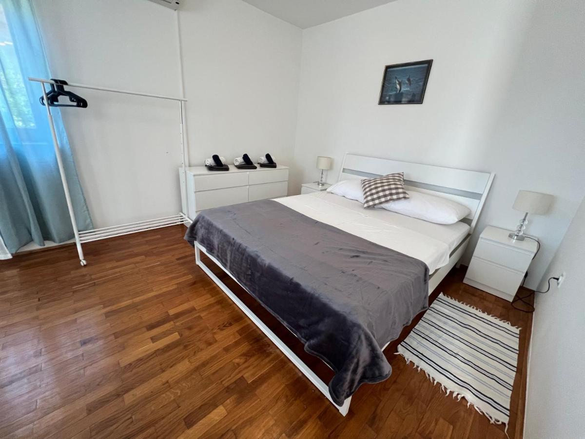 Apartments Antolkovic Ugljan Exterior photo