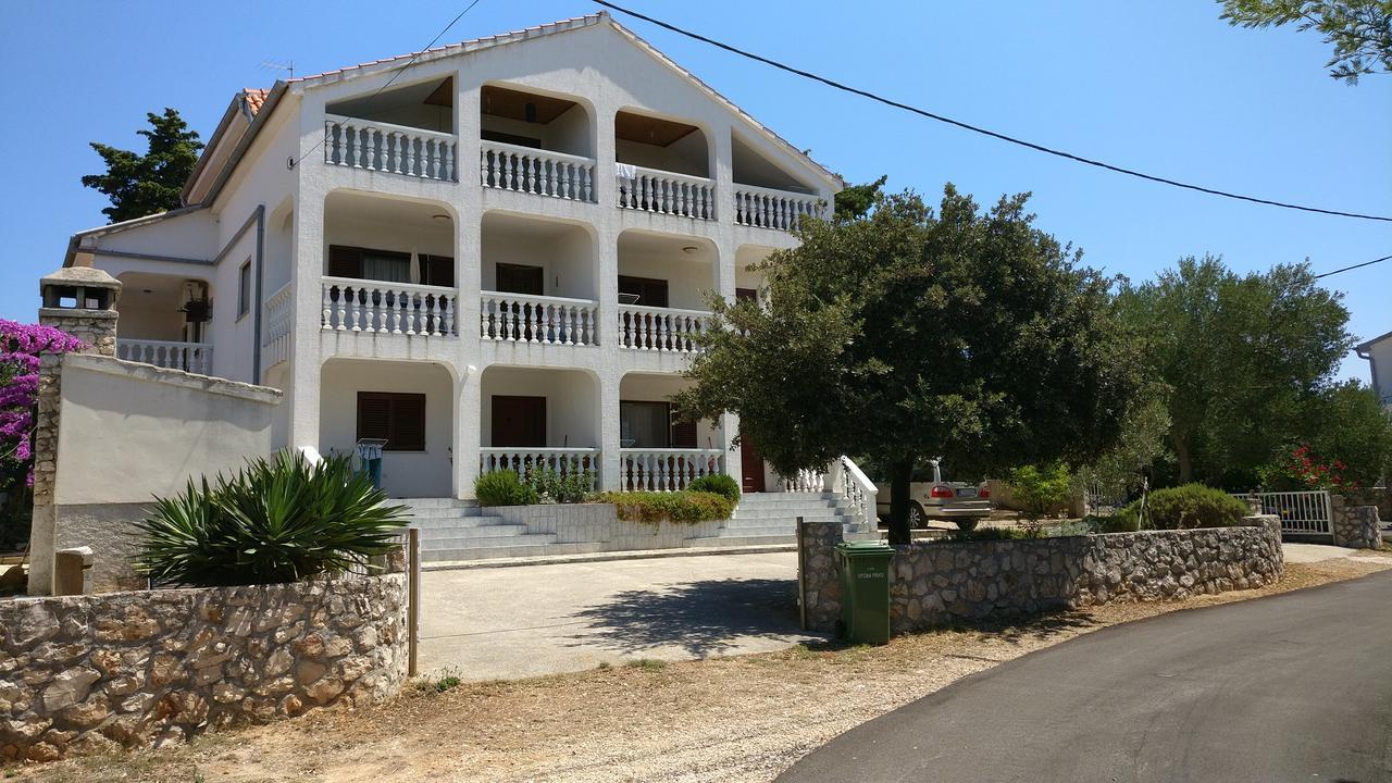 Apartments Antolkovic Ugljan Exterior photo